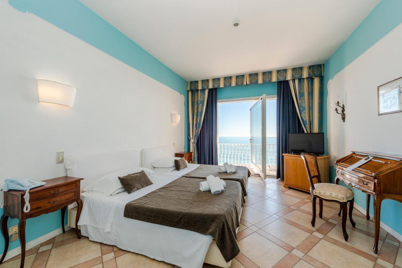Hotel Ristorante Maga Circe San Felice Circeo Esterno foto