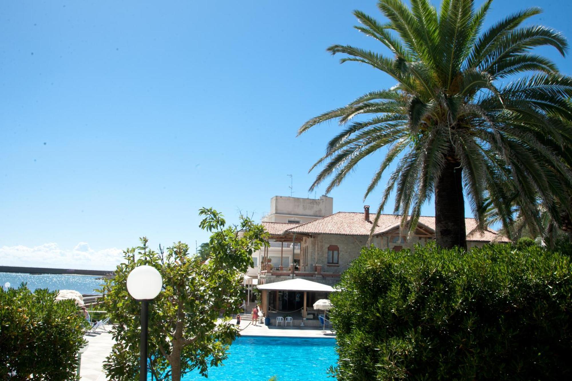 Hotel Ristorante Maga Circe San Felice Circeo Esterno foto